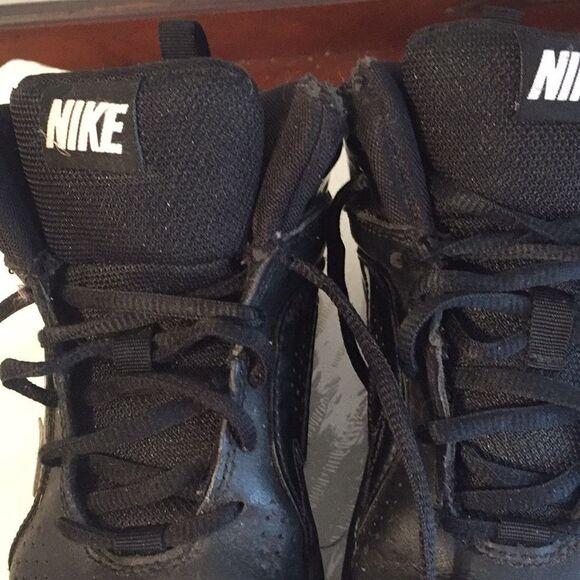 Nike team hustle sneakers - Picture 9 of 11